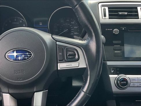 Used 2016 Subaru Outback 2.5i Limited AWD/4WD image 12
