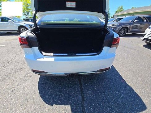 Used 2023 Lexus LS 500h AWD w/ Luxury Package image 7