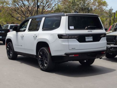 New 2026 Jeep Grand Wagoneer Summit AWD/4WD image 5