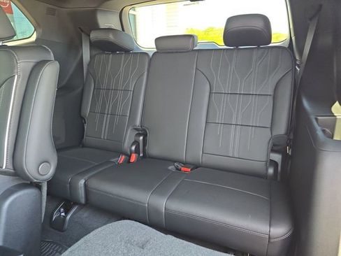 New 2026 Buick Enclave Avenir w/ Super Cruise Package image 16