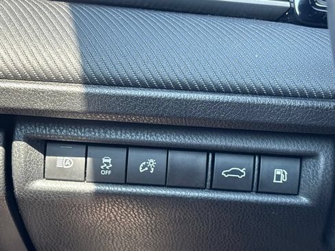 Used 2025 Toyota Camry SE FWD image 25
