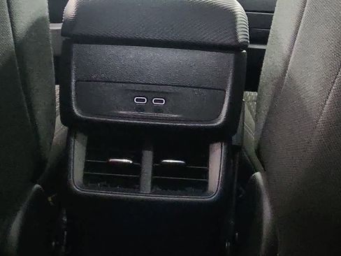 Used 2025 Chevrolet Equinox LT image 29