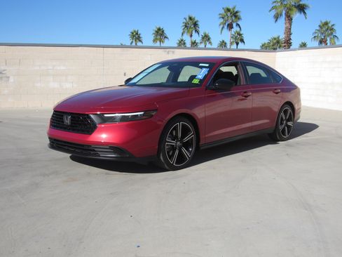 Certified 2025 Honda Accord Sport image 1