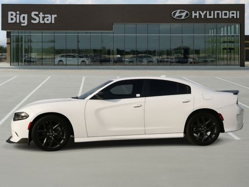 Used 2022 Dodge Charger R/T w/ Blacktop Package image 2