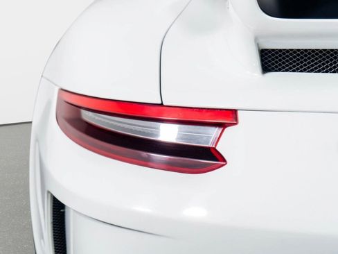 Used 2018 Porsche 911 GT3 w/ Sport Chrono Package RWD image 12