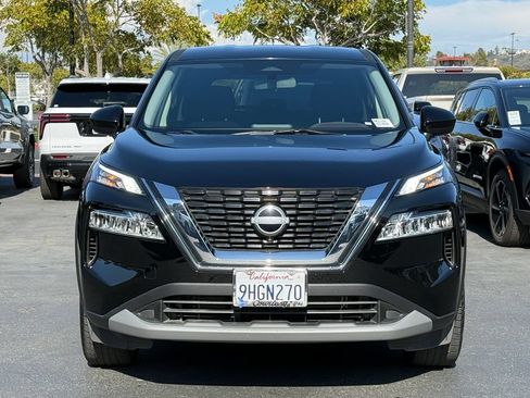 Used 2023 Nissan Rogue SV FWD image 4