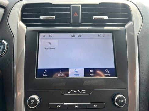 Used 2020 Ford Fusion SE image 25