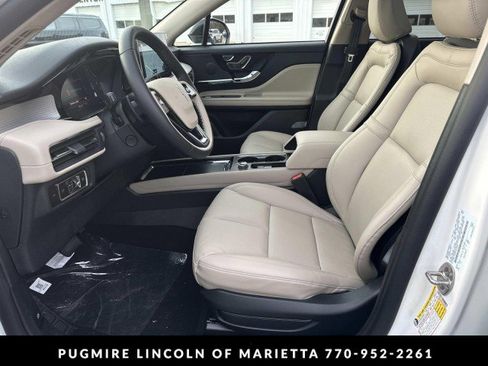 New 2026 Lincoln Corsair Premiere image 9