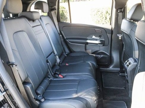 New 2025 Mercedes-Benz EQB 300 4MATIC image 19