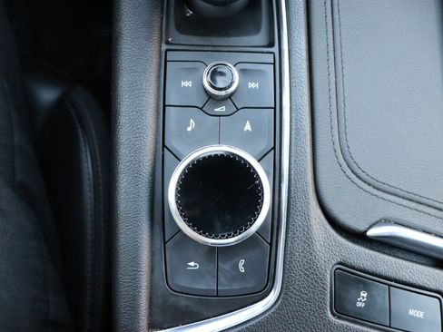 Used 2023 Cadillac XT6 Premium Luxury image 40