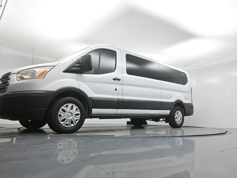 Used 2016 Ford Transit 350 XLT RWD image 39