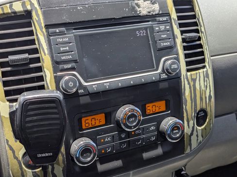 Used 2016 Nissan Frontier SV w/ SV Value Truck Package AWD/4WD image 17