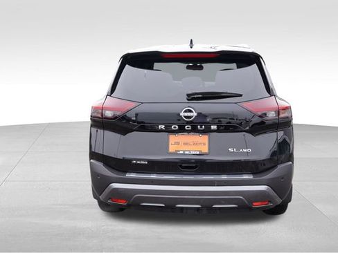 Used 2023 Nissan Rogue SL w/ SL Premium Package image 5