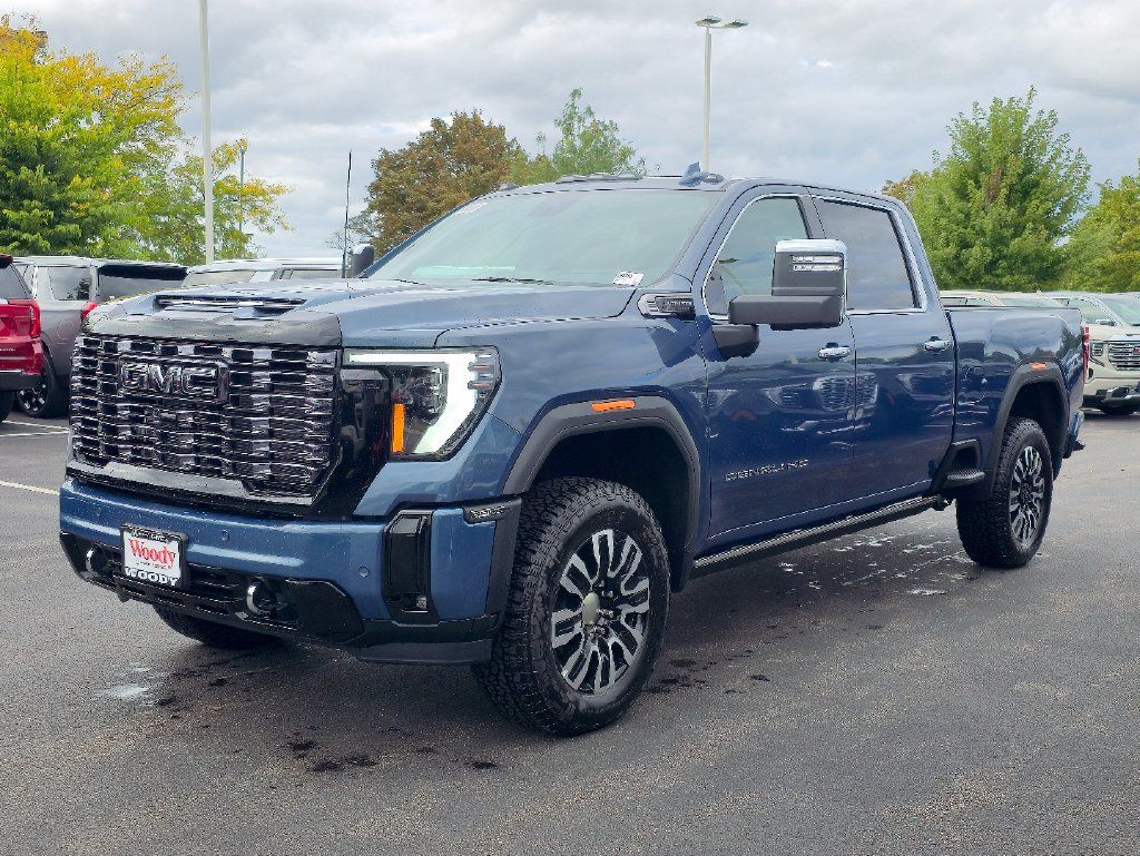 New 2026 GMC Sierra 2500 Denali Ultimate AWD/4WD image 5