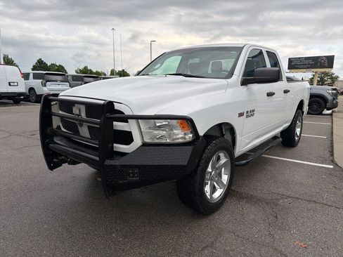 Used 2017 RAM 1500 Express AWD/4WD image 7
