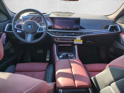 New 2026 BMW X6 xDrive40i w/ Climate Comfort Package image 15