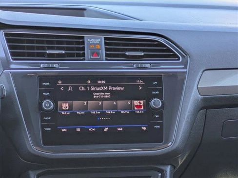 Used 2023 Volkswagen Tiguan SE image 15