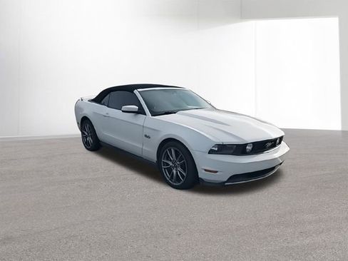 Used 2012 Ford Mustang GT Premium w/ Electronics Pkg image 2