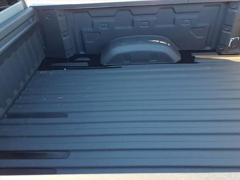 Used 2024 Chevrolet Silverado 2500 Custom w/ Custom Convenience Package AWD/4WD image 12