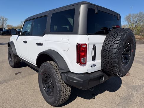 New 2026 Ford Bronco Big Bend w/ Black Diamond Package AWD/4WD image 3
