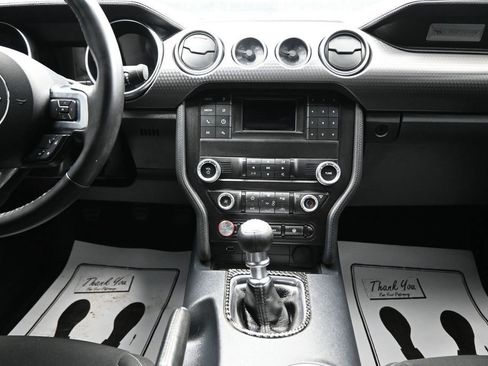 Used 2022 Ford Mustang GT w/ GT Performance Package RWD image 17