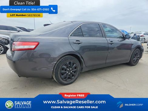 Used 2011 Toyota Camry LE FWD image 4