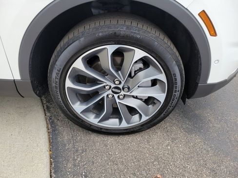 Certified 2023 Lincoln Nautilus Reserve w/ Equipment Group 201A image 42