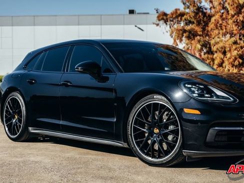 Used 2018 Porsche Panamera 4S image 38