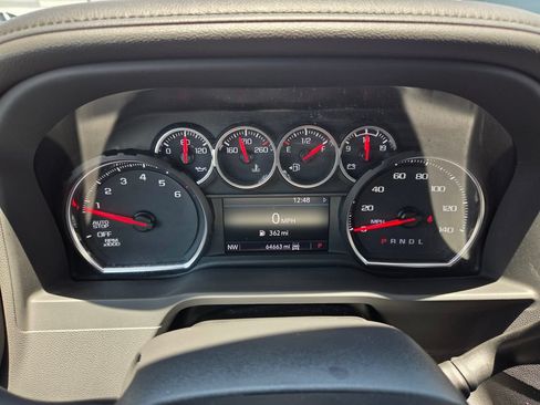 Used 2022 Chevrolet Silverado 1500 LTZ AWD/4WD image 31