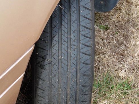 Used 1995 Ford Windstar LX image 36