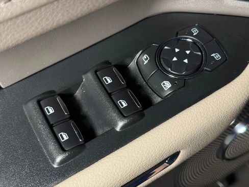 Used 2018 Ford Expedition Max XLT w/ Equipment Group 202A AWD/4WD image 29