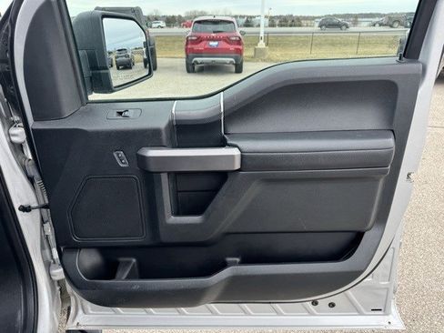 Certified 2019 Ford F150 XLT w/ Equipment Group 302A Luxury image 32