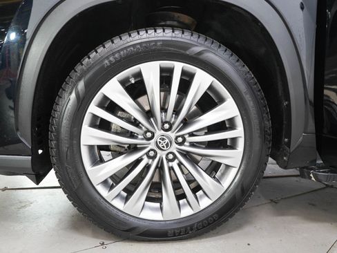 Used 2021 Toyota Highlander Platinum AWD/4WD image 34