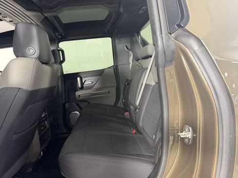 Used 2025 GMC Hummer EV 2X AWD/4WD image 23