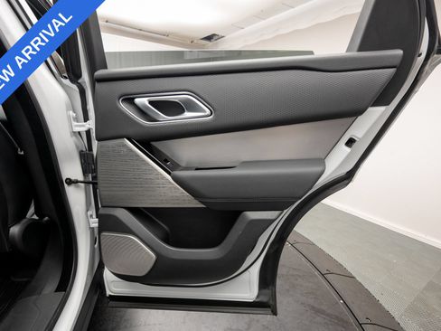 Used 2022 Land Rover Range Rover Velar R-Dynamic S AWD/4WD image 30