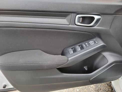 Used 2023 Honda Civic LX image 15