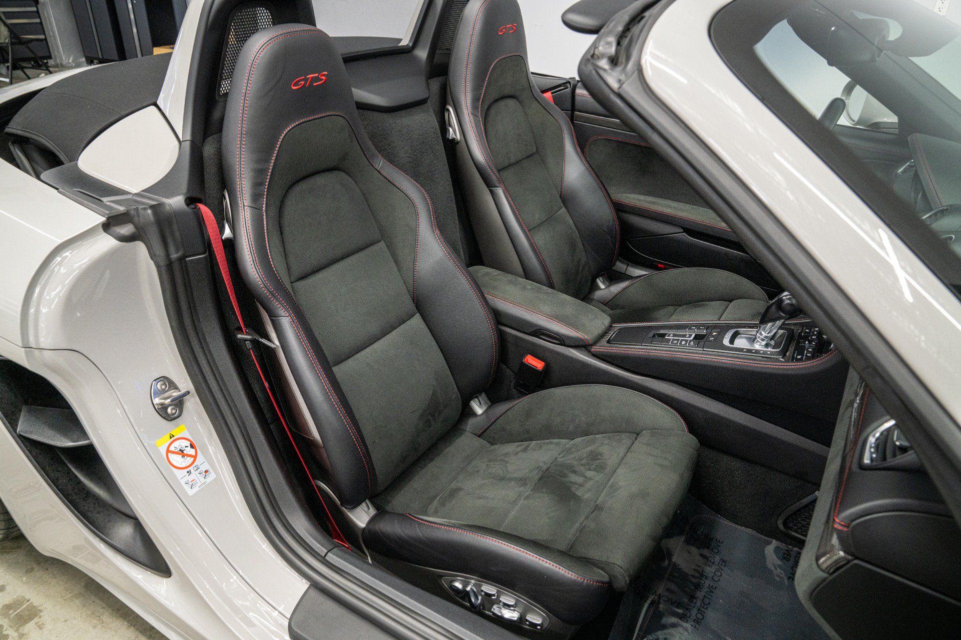 Used 2024 Porsche 718 Boxster GTS w/ GTS Interior Package RWD image 24