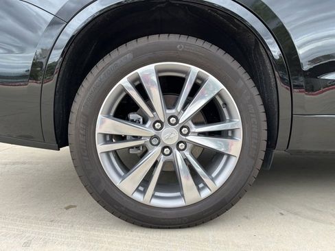 Certified 2025 Cadillac XT6 Premium Luxury image 8