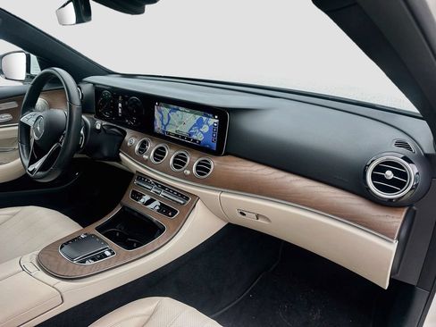 Used 2022 Mercedes-Benz E 350 Sedan image 31