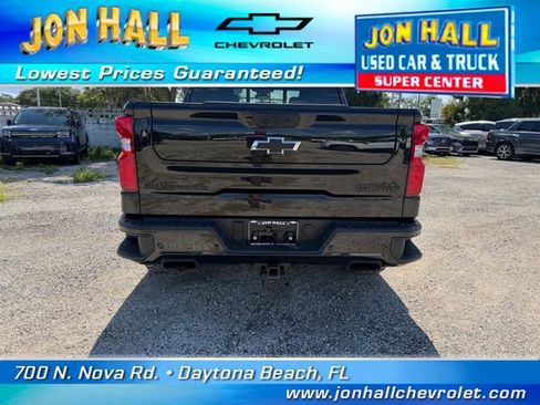 Used 2025 Chevrolet Silverado 1500 High Country w/ Midnight Edition AWD/4WD image 11