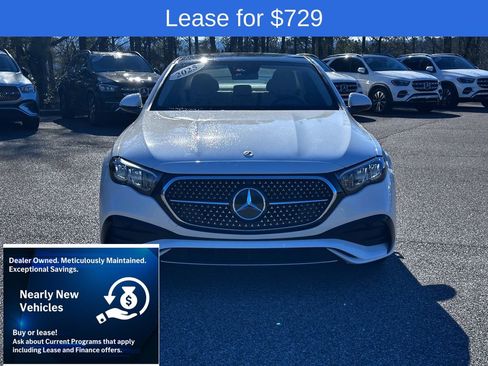 Used 2025 Mercedes-Benz E 350 4MATIC Sedan image 3