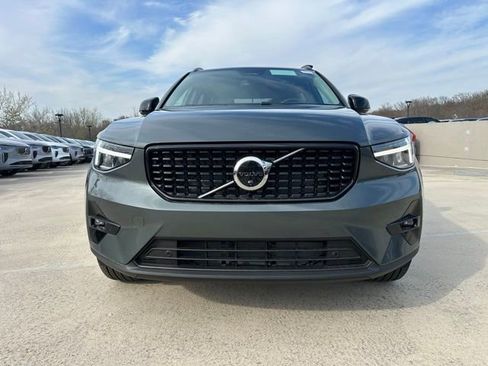 New 2026 Volvo XC40 B5 Plus w/ Climate Package image 2