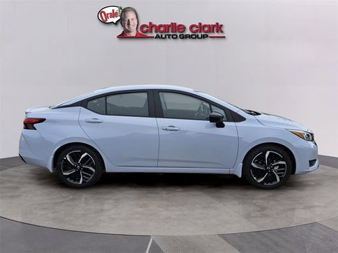 New 2025 Nissan Versa SR w/ Trunk Package image 7