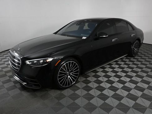 Used 2023 Mercedes-Benz S 500 4MATIC image 1