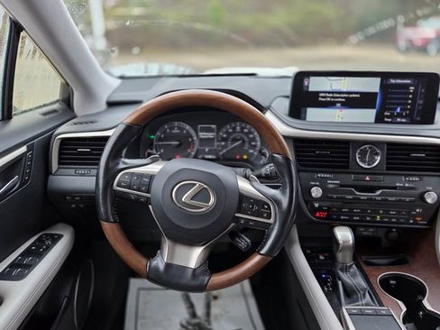 Used 2020 Lexus RX 350L FWD w/ Premium Package image 22