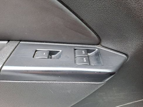 Used 2014 Ford Mustang Convertible RWD image 19