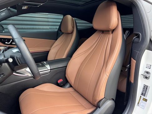 Used 2024 Mercedes-Benz CLE 300 4MATIC Coupe image 4