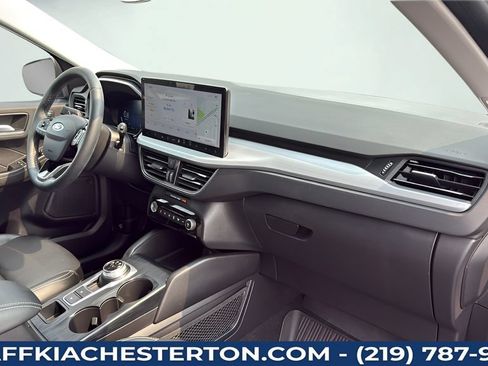 Used 2023 Ford Escape Platinum AWD/4WD image 42
