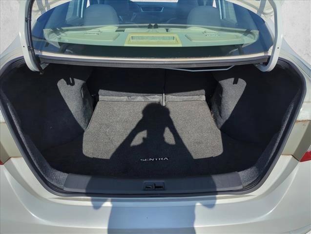 Used 2014 Nissan Sentra SL w/ Premium Package FWD image 7