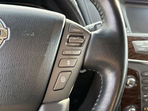 Used 2017 Nissan Armada Platinum image 22